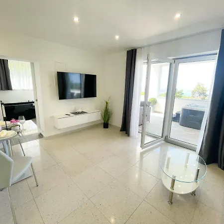 Linda Vilă Crikvenica